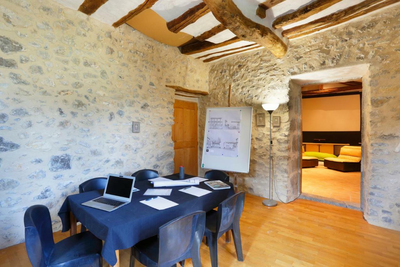 Chateau De Montfroc Bed and Breakfast Exteriör bild